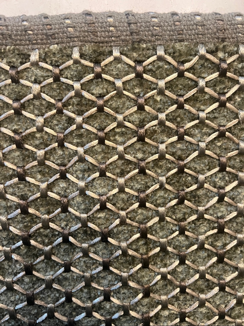 Neutral Accent Rugs Woven Classic Gold Green Diamond Pattern - Picture 5 of 5